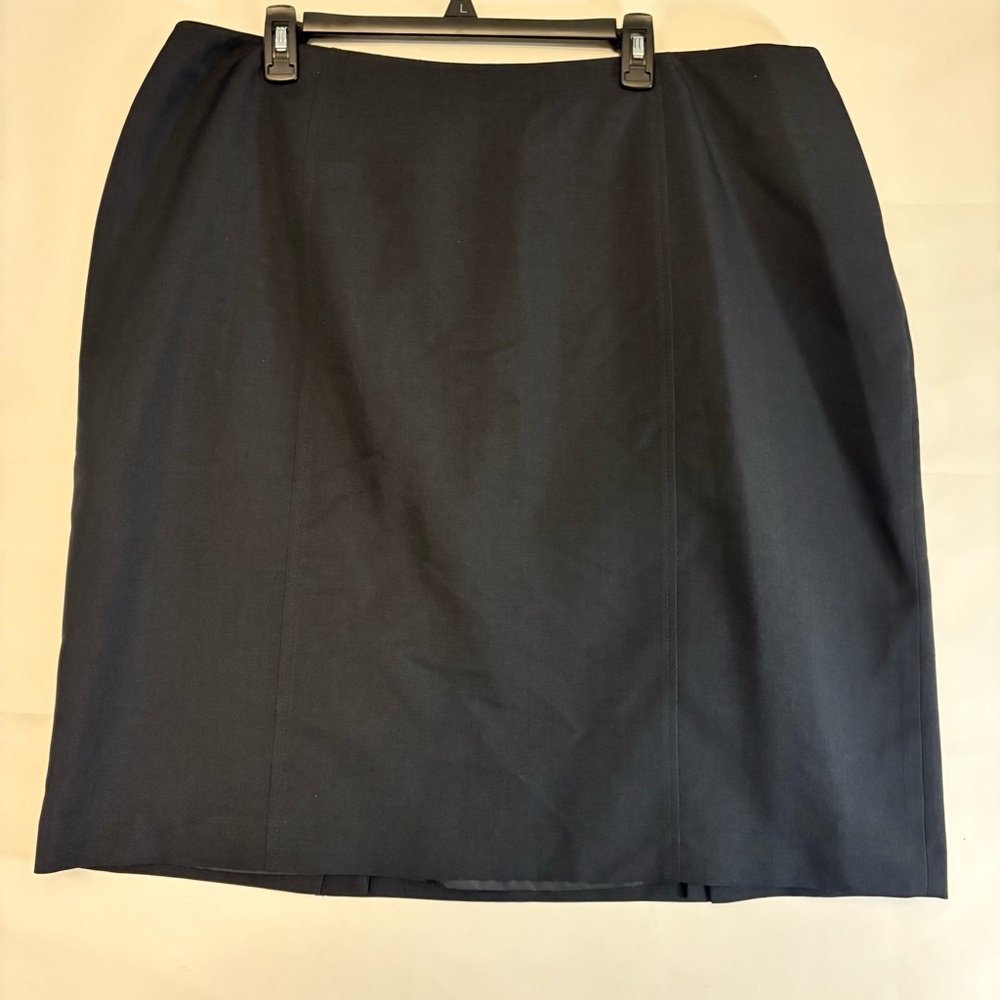 Jones Studio Elegant Black Pencil Skirt